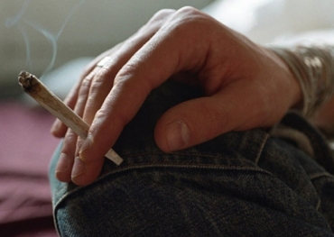 Estudo acompanhou mais de 3.801 homens e mulheres nascodos entre 1981 e 1984. Quase a metade  fez uso de maconha.