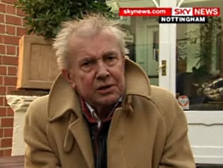 Ray Gosling, preso nesta quarta-feira (17), concedeu entrevista  rede de TV Sky News, na Inglaterra, e disse que matou