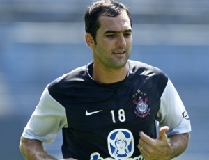 Danilo sente dores na coxa e  quinto desfalque do Corinthians para jogo contra a Portuguesa