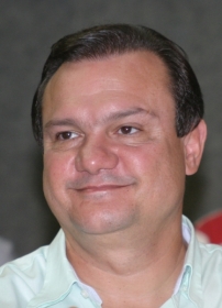 Presidente do PR, deputado federal Wellington Fagundes, discute paralelamente quest�es relacionadas � chapa proporcional