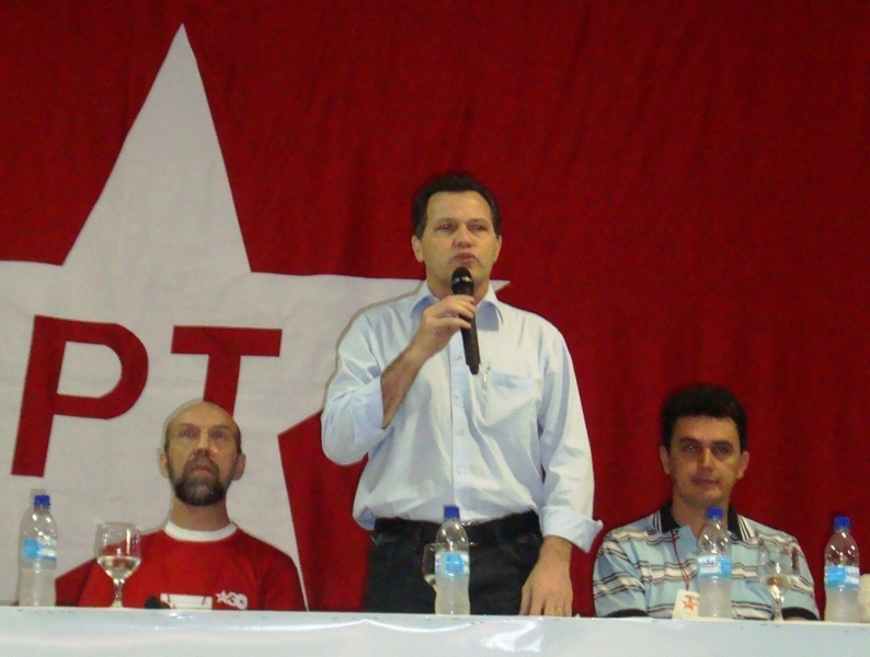 Silval Barbosa tenta apagar o 