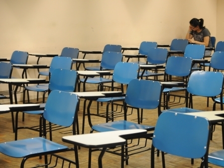 Estudante aguarda para comear a prova do Enem