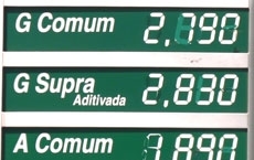 Com a disparidade nos atuais preos, o consumidor tem a opo de escolher aonde vai abastecer