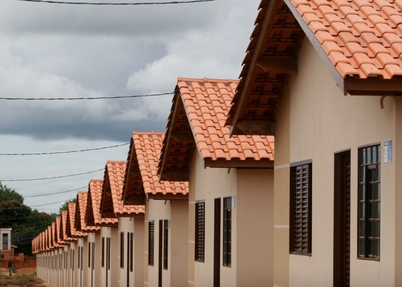 Governo inaugura residencial em Nortelndia