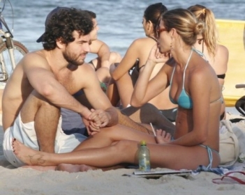 Especialistas sugerem que o sol pode melhorar a vida sexual dos casais