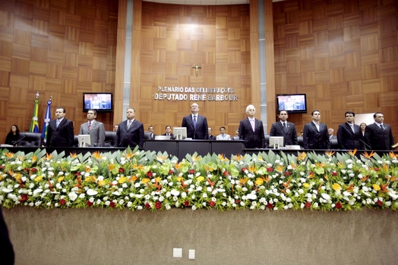 Governador Blairo Maggi, em clima de despedida, participa da sesso de abertura do Legislativo estadual deste ano