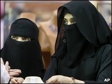 Mulheres gozam de pouca liberdade na Ar�bia Saudita