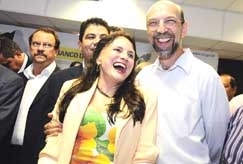 Senadora Serys e o deputado federal Carlos Abicalil estiveram juntos em ato promovido pelo governo do Estado