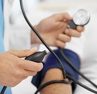 Aos 50 anos, metade dos brasileiros so hipertensos