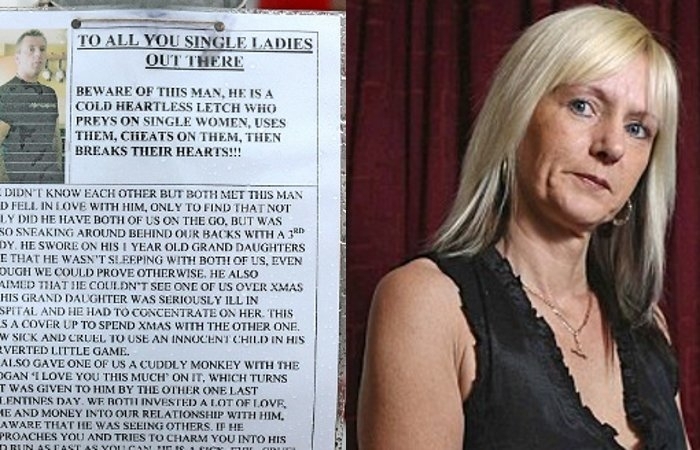 - N�o procure esse cara, diz Lisa nos cartazes sobre seu ex namorado. - Ele vai colocar chifres em voc�.