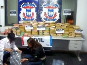 Foram apreendidos cerca de 42 quilos da droga