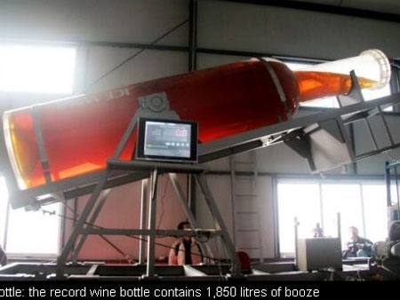 Zuzo bem na China ap�s a degusta��o desse vinho.