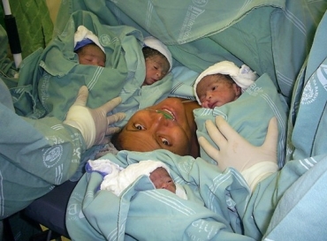 Mulher de 31 anos d  luz quadrigmeos em Salvador 