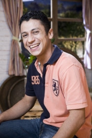 MC Leozinho coloca o p na estrada em sua primeira Roa