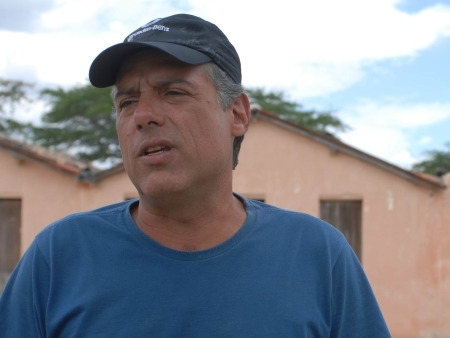 Barreto permance internado aps acidente de carro no ano passado.