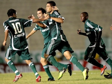 Mais uma vez decisivo, Diego Souza evita derrota do Palmeiras e j  um dos artilheiros do Paulista