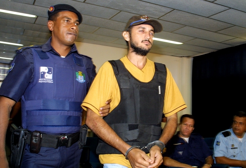 Ambos so ex-policiais militares e acusados de vrios crimes de pistolagem, inclusive do empresrio Svio Brando