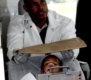 Mdicos esperam que esta seja a ltima cirurgia do menino