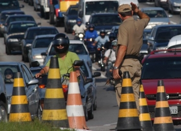 Tr�nsito em MT � reprovado por 50% 