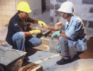 Construo Civil: Expanso de 120% em 2009