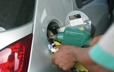 Governo anuncia reduo da mistura de lcool na gasolina