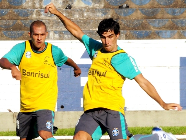 Herrera, ainda em treino do Grmio: atacante chega por emprstimo ao Botafogo