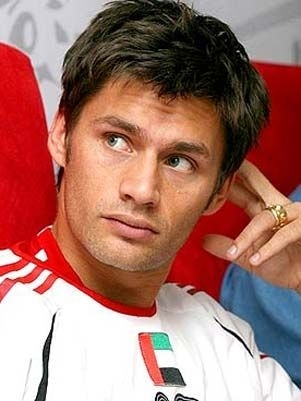 Com dificuldades para conseguir liberao de rabes, Sobis d preferncia ao Palmeiras