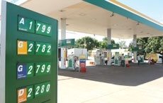 Em alguns postos, o litro est� sendo comercializado por at� R$ 1,79, ante os R$ 1,58 registrados na semana anterior