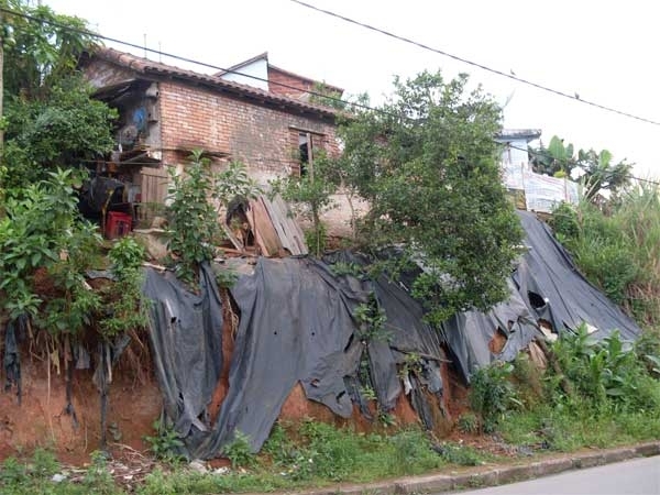 Moradores esto em estado alerta