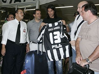 Abreu  recebido com festa no Rio de Janeiro