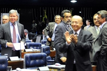 Senadores querem amplo debate 