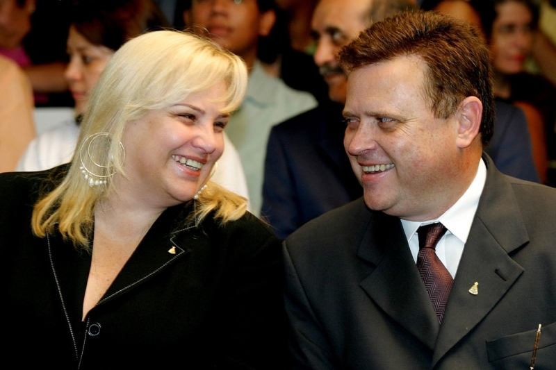 Terezinha, ao lago do governador Blairo: a��es sociais e imagem ligada ao marido s�o trunfos