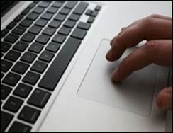 As vendas on-line de Natal de bens de consumo cresceram 28% neste ano, segundo a consultoria e-bit, e giraram R$ 1,6 bil