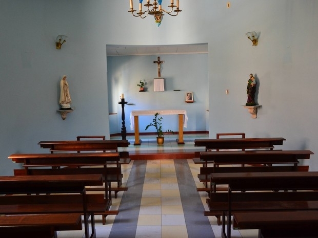 Beb estava no altar da capela quando voltou a respirar