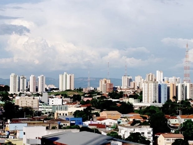 Apesar de cu encoberto Cuiab deve marcar mxima de 32C.