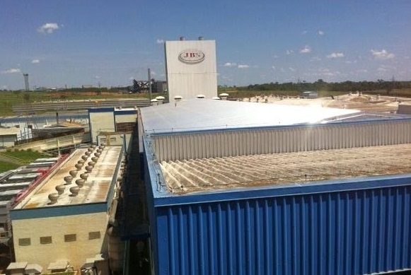 Aes da JBS despencam mais de 16% aps compra da Seara Brasil