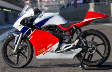 Honda CG 150 Titan ganha verso esportiva 