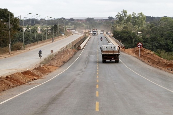 Ponte sobre o Rio Cuiab na Rodovia Mrio Andreazza: obra j est liberada para uso