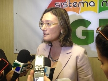 A ministra Maria do Ros�rio (Direitos Humanos) no lan�amento do Sistema Nacional LGBT