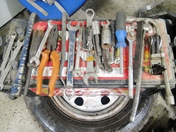 Grupo furtava ve�culos e revendia as pe�as em V�rzea Grande.