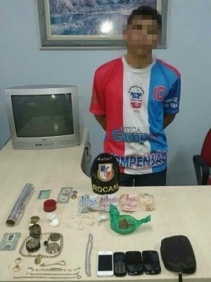 A Polcia Militar chegou at ele depois de uma denncia annima