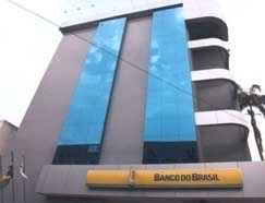 No ms passado, houve descasamento de caixa, o que levou a uma paralisao momentnea da linha rural