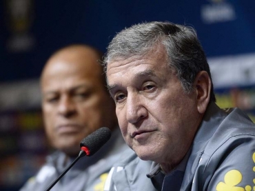 Para Parreira, as manifestaes no vo interferir no apoio  Seleo Brasileira