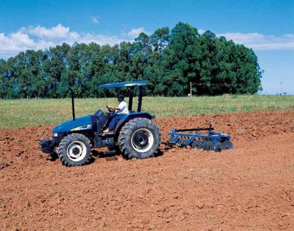New Holland  parceira em cursos de operador de mquinas agrcolas