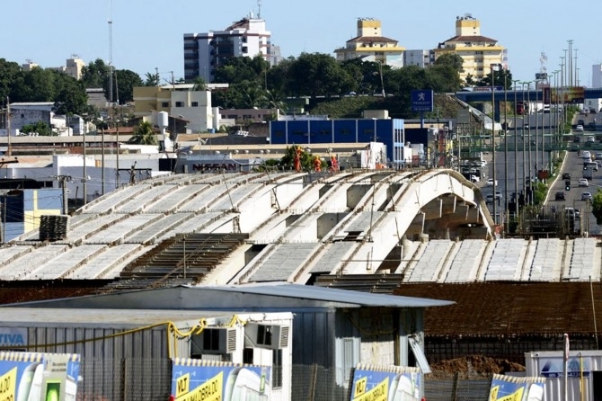 Viaduto da UFMT: falha dever ser corrigida at o final deste ms, segundo consrcio