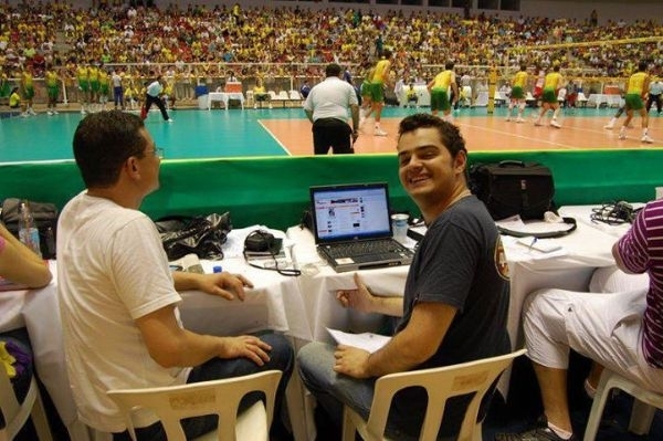 Jornalista Humberto Frederico postou foto de uma das coberturas que fez ao lado de Coutinho