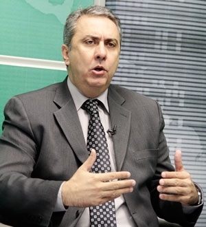 Reitor da Unemat Adriano Silva detalha projetos