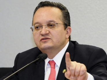 Pedro Taques diz que o brasileiro est com medo da inflao.