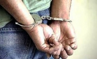 S.S.R. foi autuado por uso de documento falso e porte ilegal de arma