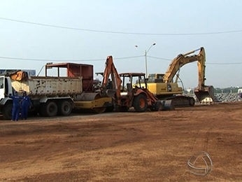 Obras para o VLT na Avenida da FEB, em Vrzea Grande
